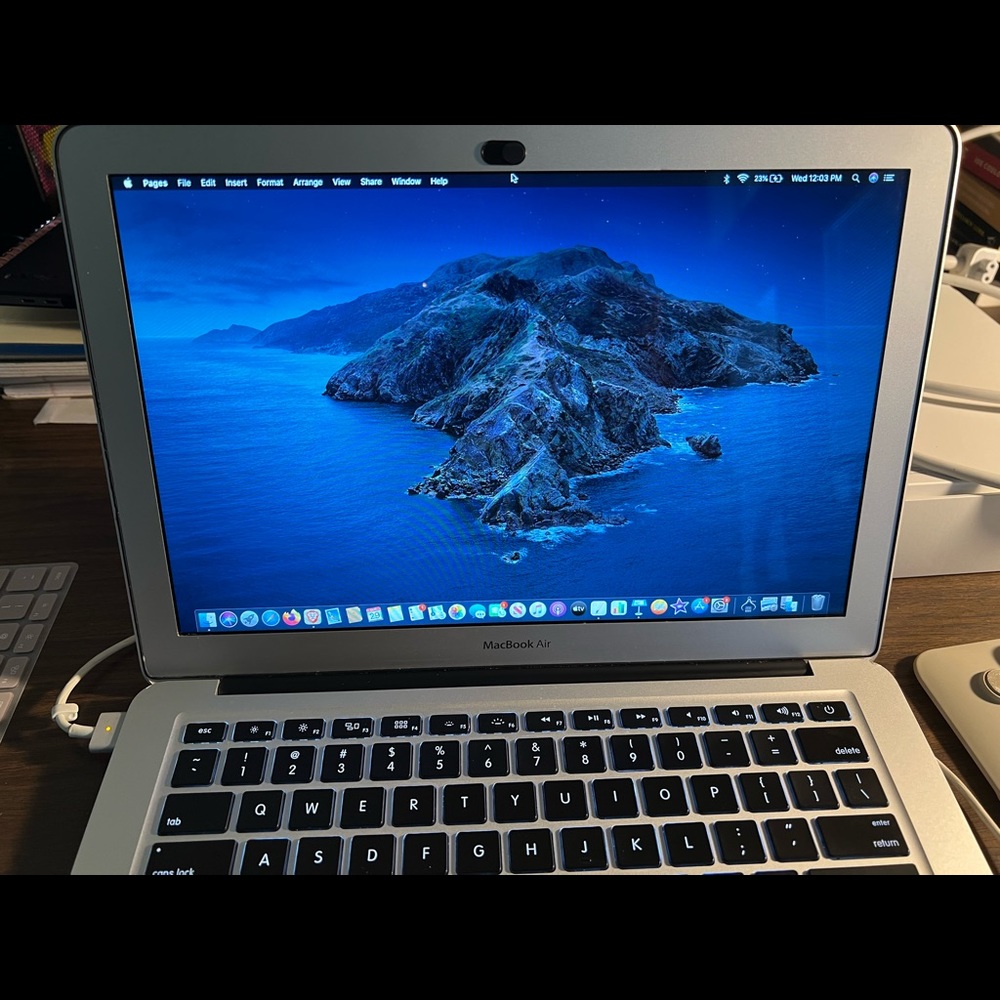 MacBook Air 13 Inch Screen 128GB Storage 4GB of RAM 1.6 GHZ Intel Processor